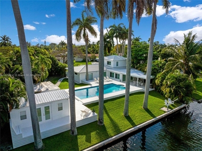 6 bedroom luxury Villa for sale in Miami, Florida