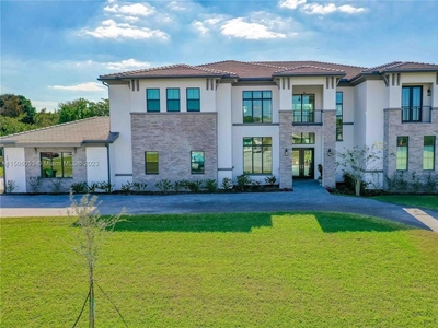 7 bedroom luxury Villa for sale in Southwest Ranches, Florida