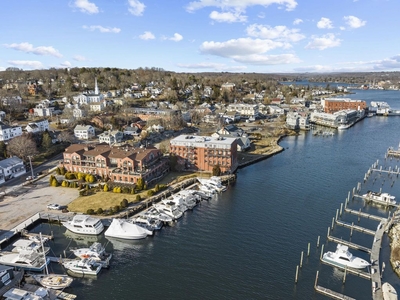 3 bedroom luxury Apartment for sale in Groton, Connecticut