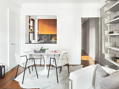 Chic Renovated One Bedroom In Lincoln Square