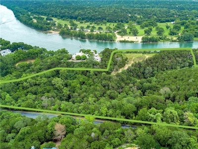 Idyllic Waterfront Property Overlooking Lake Austin