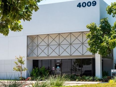 SOUTHPARK CORPORATE CENTER 6 - 4009 Commercial Center Dr, Austin, TX 78744