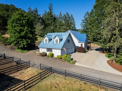 Luxury House for sale in Newberg, Oregon
