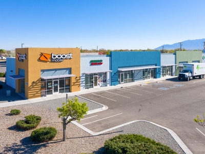 100 Coors Blvd NW, Albuquerque, NM 87121 - Hard Corner Retail in Dense Trade Area