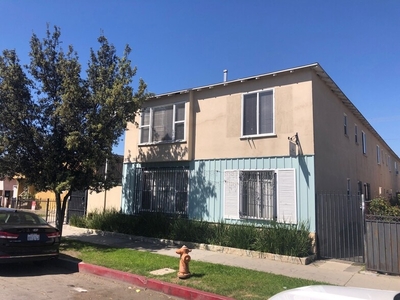 1885-1887 Locust Ave, Long Beach, CA 90806 - Multifamily for Sale