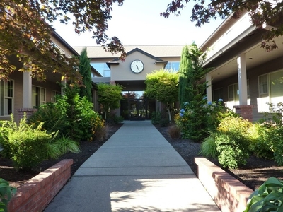 365 Warner Milne Rd, Oregon City, OR 97045 - Pioneer Professional Center I