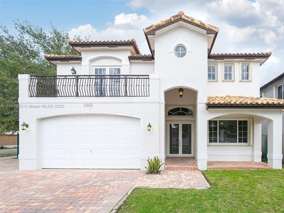 5 bedroom luxury Villa for sale in Miami Terrace Mobile Home, Florida