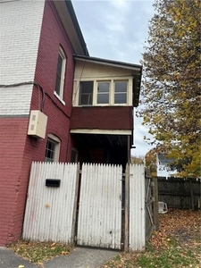 Flat For Rent In East Rochester, New York