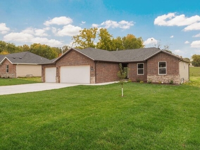 Home For Sale In Ash Grove, Missouri