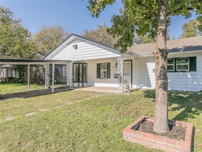 Home For Sale In Blue Mound, Texas