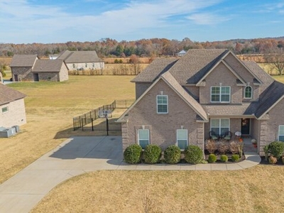 Home For Sale In Christiana, Tennessee