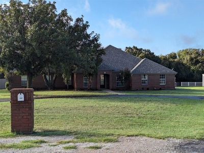 Home For Sale In Decatur, Texas