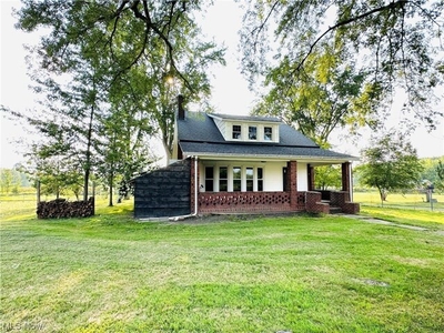 Home For Sale In Dorset, Ohio