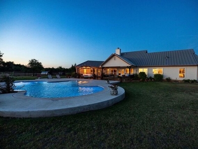 Home For Sale In Florence, Texas