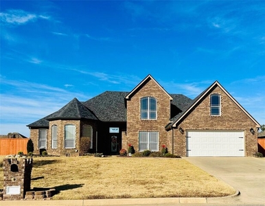 Home For Sale In Fort Gibson, Oklahoma
