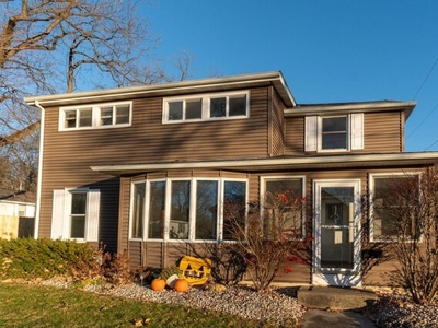 Home For Sale In Lake Geneva, Wisconsin
