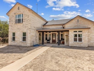 Home For Sale In Lampasas, Texas