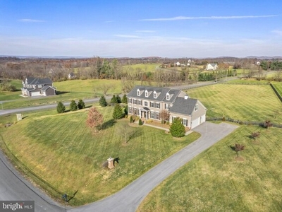 Home For Sale In Waterford, Virginia