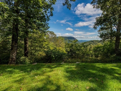 Land Available in Highlands, North Carolina