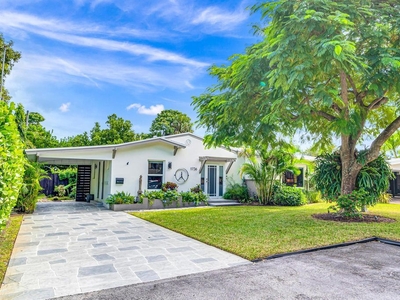 2 bedroom luxury Villa for sale in Fort Lauderdale, Florida