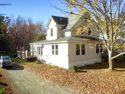 3 bedroom, Lincoln ME 04457