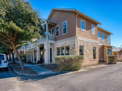 Luxury Townhouse for sale in New Braunfels, Texas