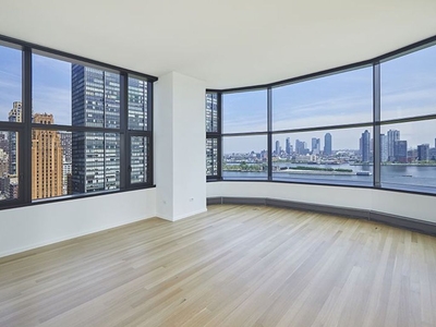 5 room luxury Apartment for sale in 50 UNITED NATIONS PLAZA, #6, NEW YORK, NY 10017, New York