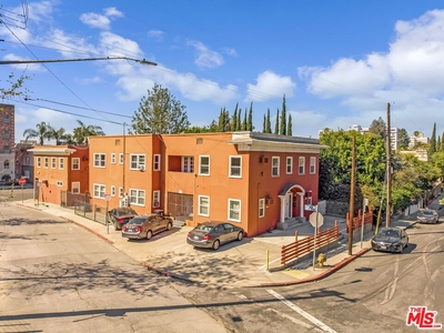 6400 Dix St, Los Angeles, CA, 90068 | 12 BR for sale, sales