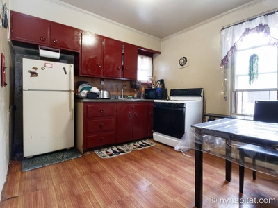 New York Room For Rent - 4 Bedroom apartment for a roommate in Bushwick, Brooklyn