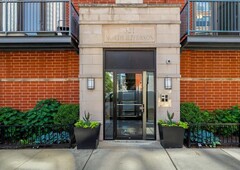 321 N JEFFERSON St #201, Chicago, IL 60661