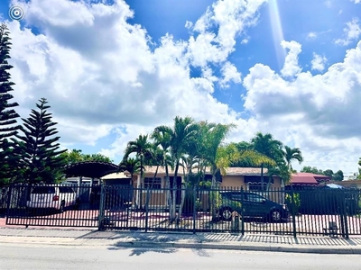 Luxury Villa for sale in Miami Heights Trailer Park, Florida