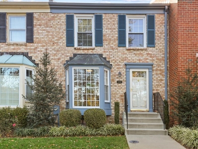 Luxury Townhouse for sale in Arnold, Maryland