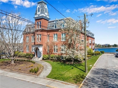 Condo For Rent In Stonington, Connecticut