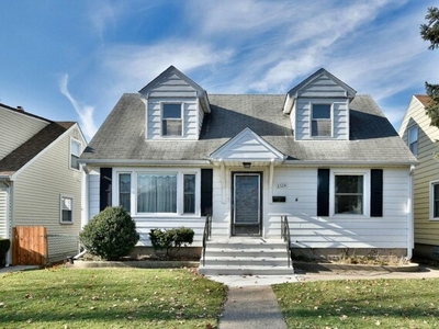 Home For Sale In River Grove, Illinois