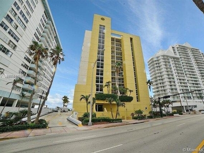 1 bedroom, Miami Beach FL 33140