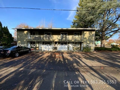 2 bedroom, Oregon City OR 97045