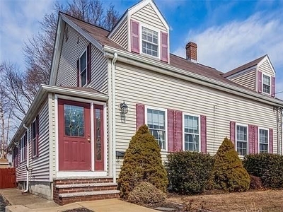 27 Upton St #1, Quincy, MA 02169