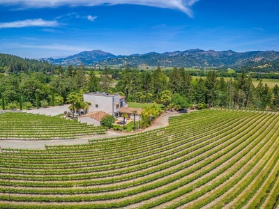 3 bedroom luxury House for sale in Calistoga, California