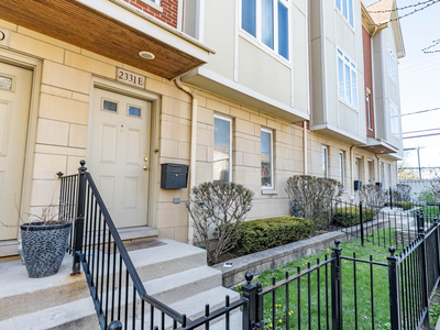 2331 Lister, Chicago, IL 60614 - Townhouse for Rent