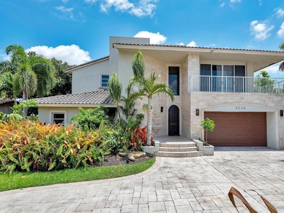 4 bedroom luxury Villa for sale in Pompano Beach, Florida