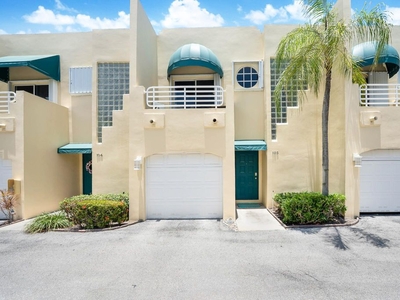 2 bedroom luxury Flat for sale in Pompano Beach, United States