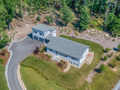 7 room luxury Detached House for sale in Bedford, New Hampshire