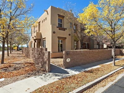 Luxury Townhouse for sale in Santa Fe, United States