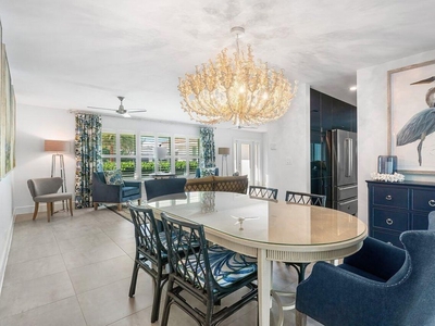 Luxury Villa for sale in Palm Beach Shores, United States