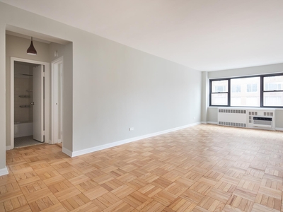 305 East 72nd Street 11C, New York, NY, 10021 | Nest Seekers