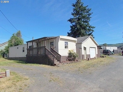 84 W 2nd St, Lowell, OR 97452