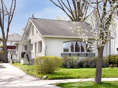 Home For Rent In Winnetka, Illinois