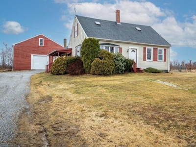 Home For Sale In Auburn, Maine