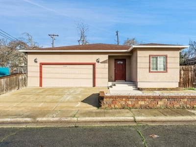 Home For Sale In Carmichael, California