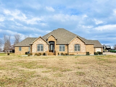 Home For Sale In Farmington, Arkansas